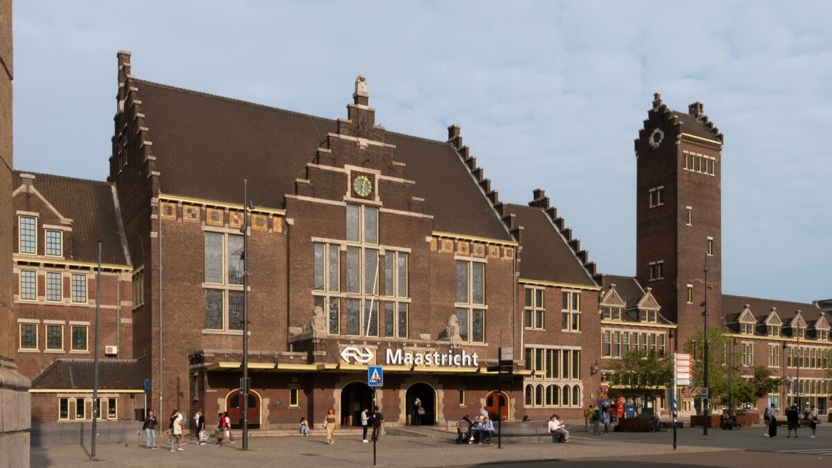 Station Maastricht aan het Stationsplein